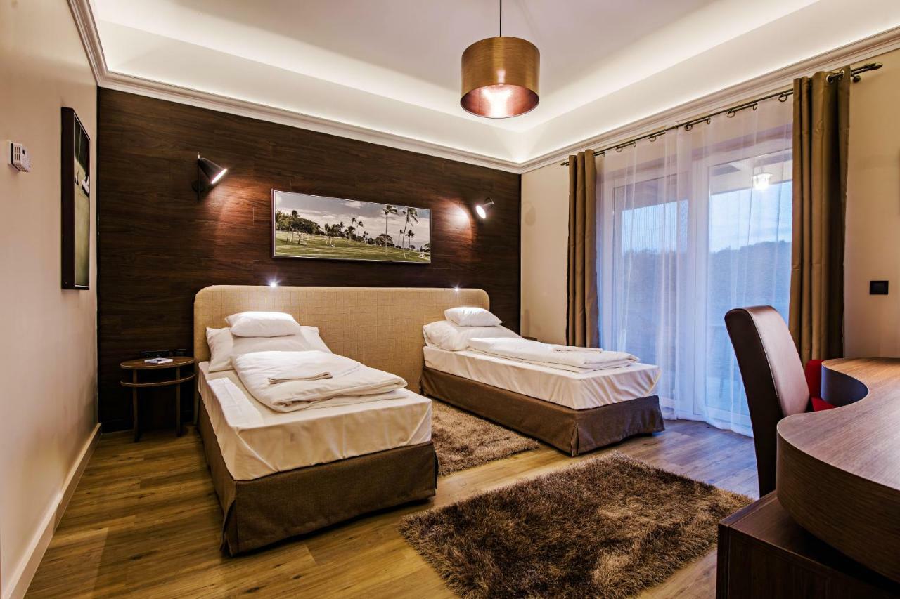 Pannonia Golf & Country Club Bed & Breakfast Alcsutdoboz Ngoại thất bức ảnh